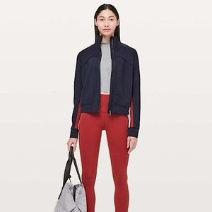 LULULEMON Cover Your Tracks Jacket Midnight Navy in Size 6